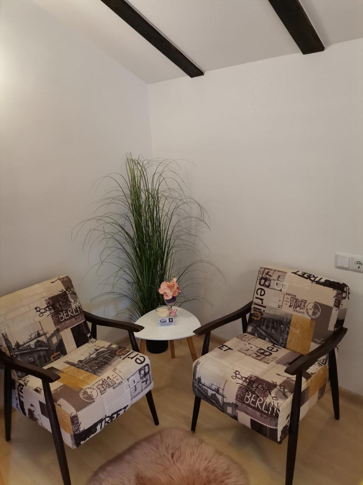 Naid Apartmani Kulen Vakuf Quarto foto