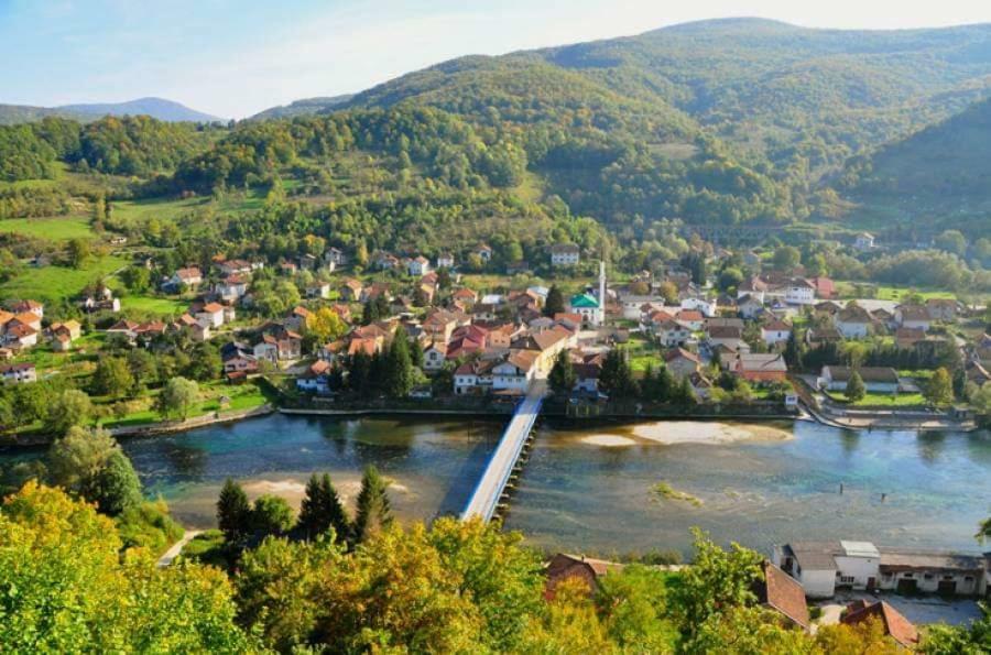 Naid Apartmani Kulen Vakuf Exterior foto